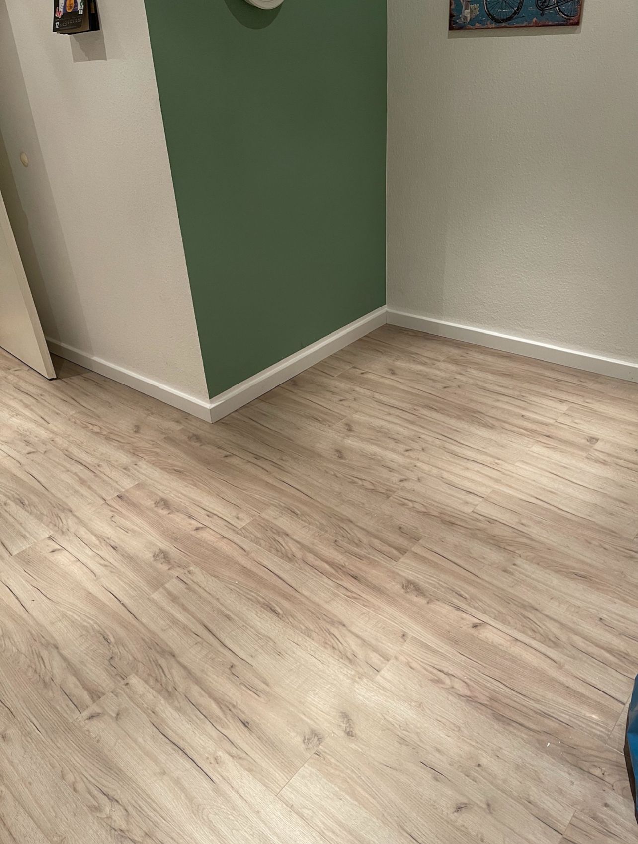 Neu beschichteter, sanierter Balkon